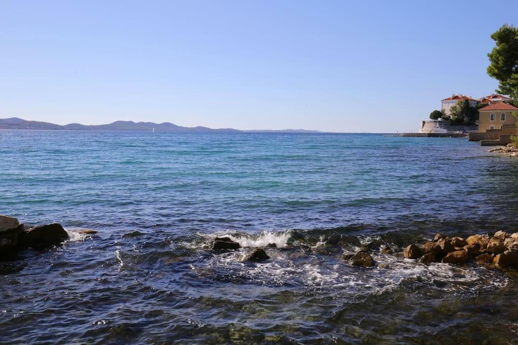 Seafront Beach Apartment - Directly At The Beach ザダル エクステリア 写真