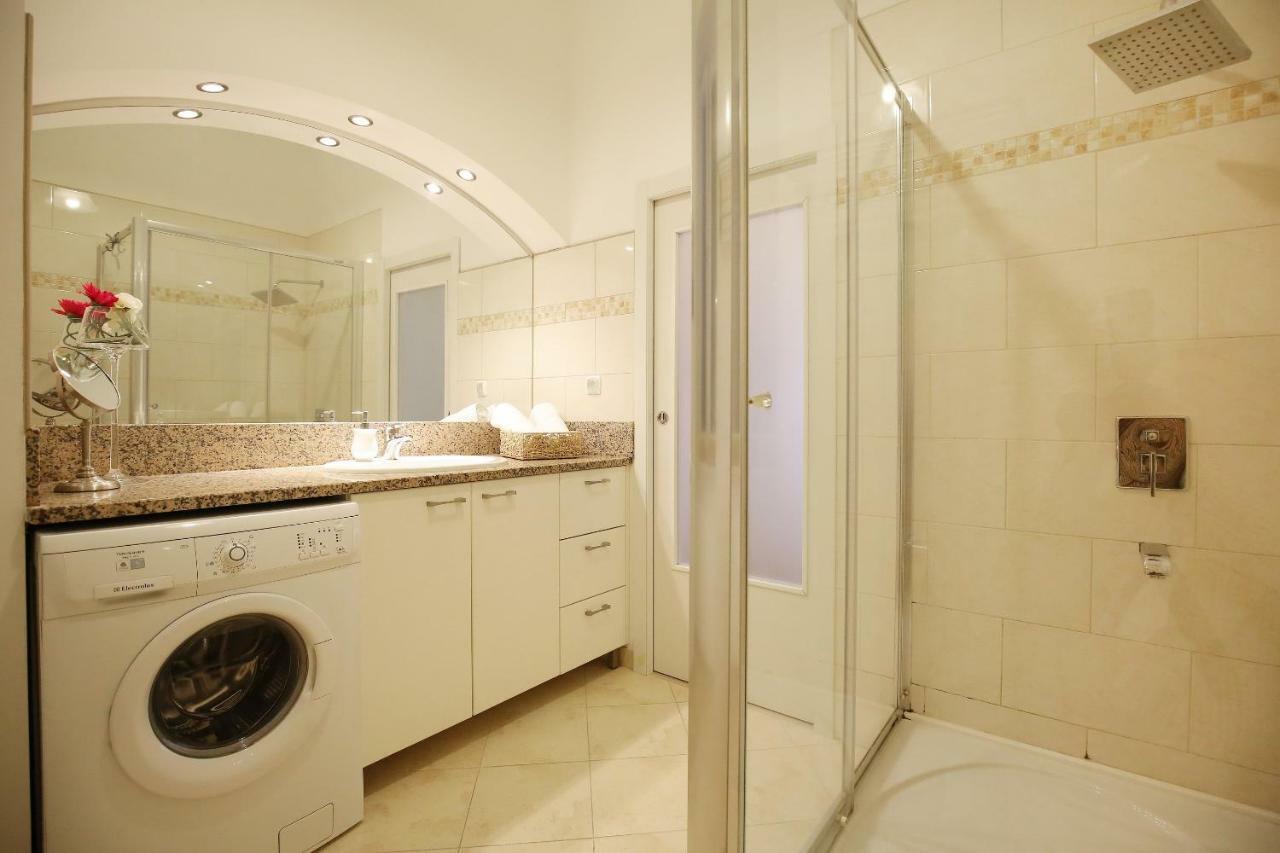 Seafront Beach Apartment - Directly At The Beach ザダル エクステリア 写真