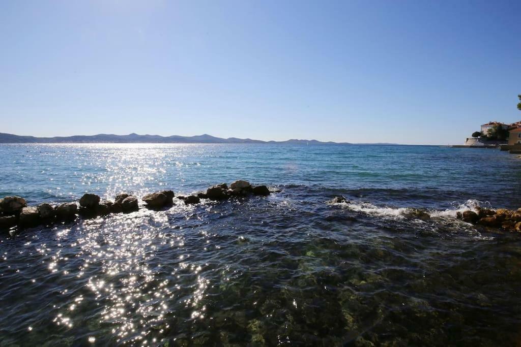 Seafront Beach Apartment - Directly At The Beach ザダル エクステリア 写真